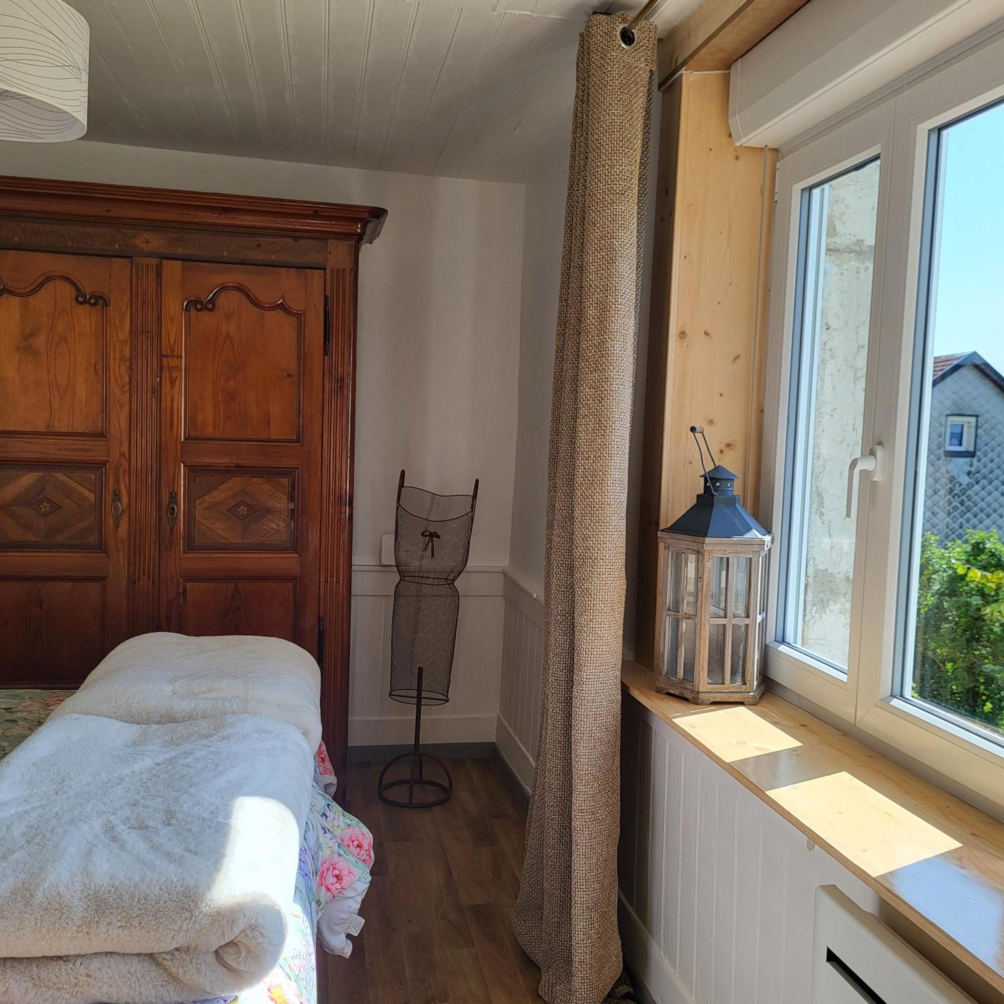La Maison Horlogere , Spas Et Bain Nordique Les Fontenelles エクステリア 写真